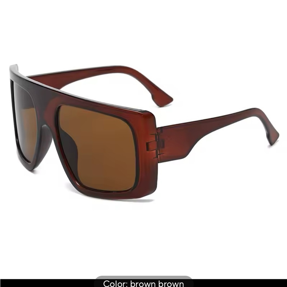 Chic Oversized Brown Sunglasses
0385